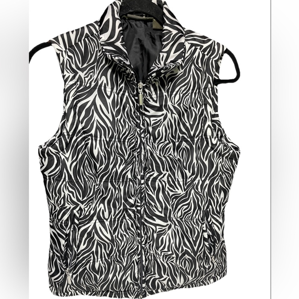 Jane Ashley Women’s Zebra Print Puffer Vest Small‎ Black White Animal Print